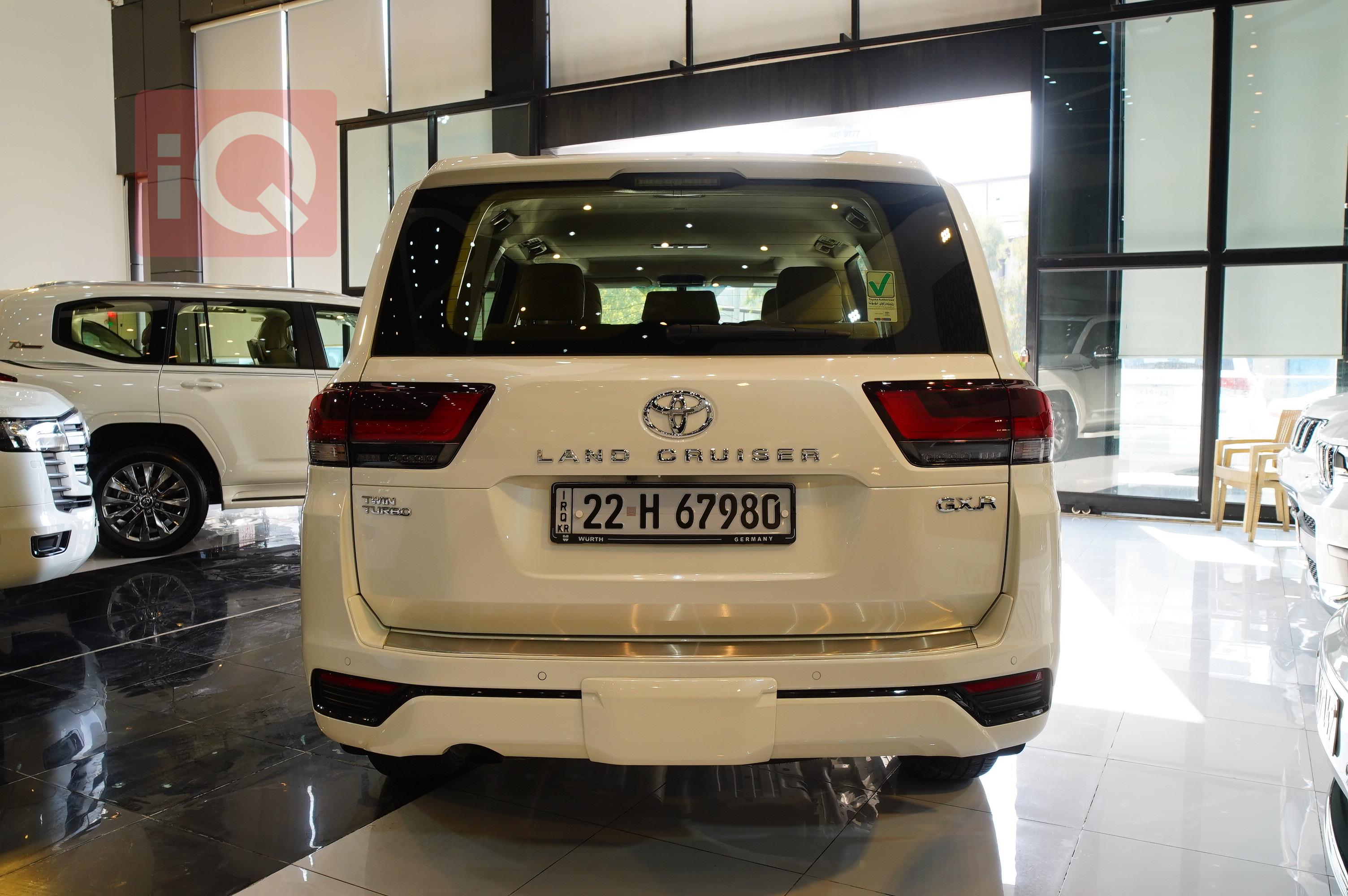 Toyota Land Cruiser